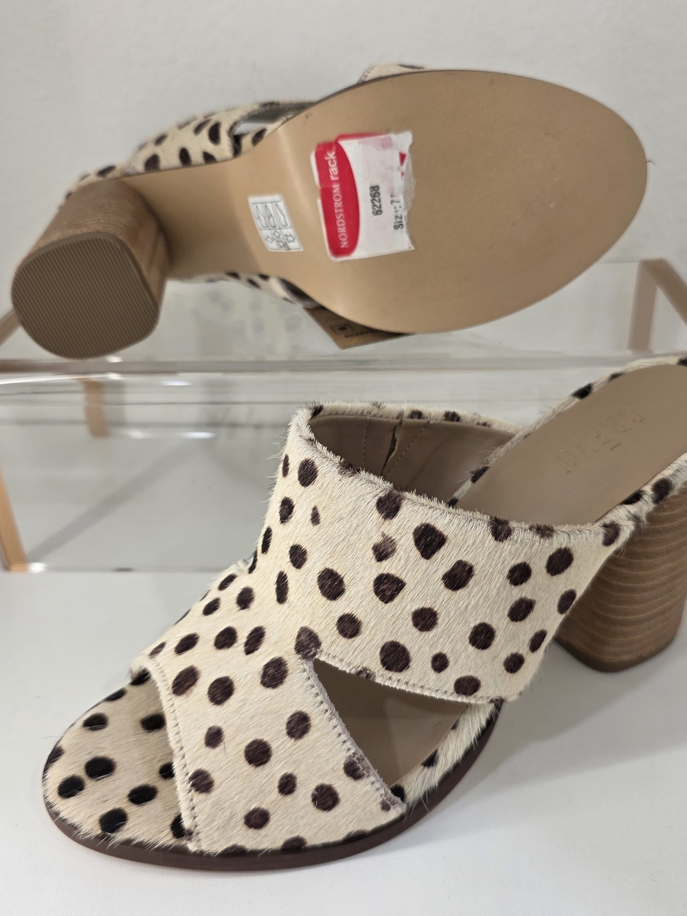 Crevo NWT Spotted Calf Hair Mule Heels Size 7 - Picture 10 of 10